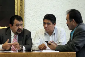 PRI también vota en contra de PPS en alumbrado