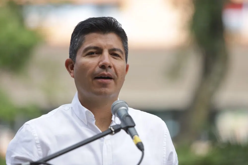 Promete Eduardo Rivera revisar basificaciones entregadas a última hora