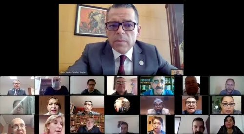Realiza el Poder Judicial primer conversatorio de juezas y jueces