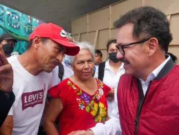 Construyamos desde ahora un mejor futuro para las niñas y los nios de Puebla: Nacho Mier