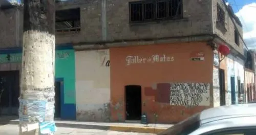 Asesinan a hombre dentro de su negocio en Atlixco