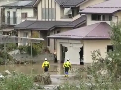 Lluvias torrenciales dejan al menos 10 muertos en Japón