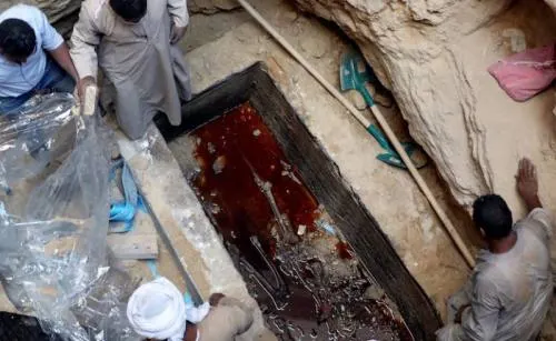 Misterio resuelto: Abren el sarcófago negro descubierto en Egipto
