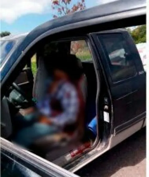 Linchan y cuelgan de árbol a dos hombres en Cohuecan