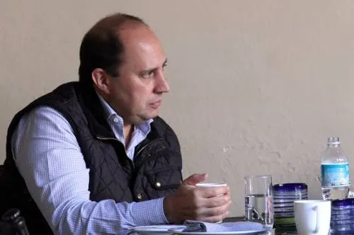 Mandan a Barragán a la SGG para que condicione la obra pública a los ediles