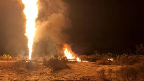 Se registra nuevo incendio en ducto de Hidalgo, ahora en San Agustín Tlaxiaca