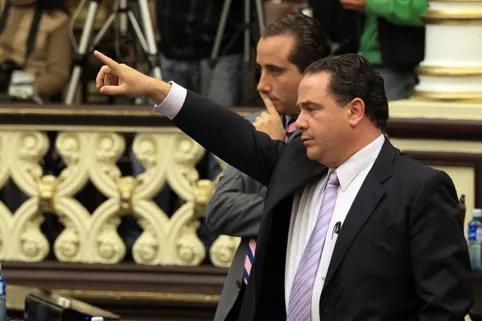 Francisco Rodríguez debe definirse si va por la alcaldía: Espina