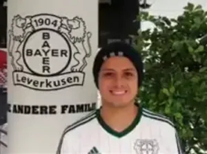 ‘Chicharito’ se pone romántico en Twitter