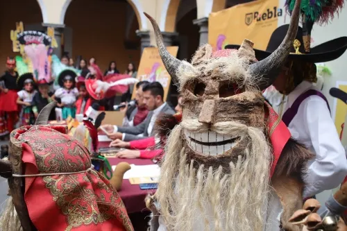 Se realizará la octava edición del Festival de Huehues