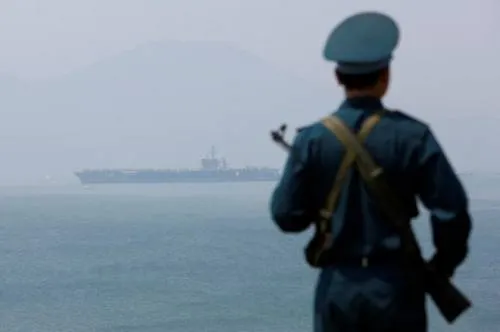 Histórica visita de un portaaviones de EEUU a Vietnam