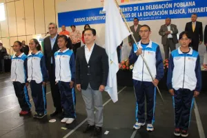 Selección poblana de Juegos Deportivos, es abanderada