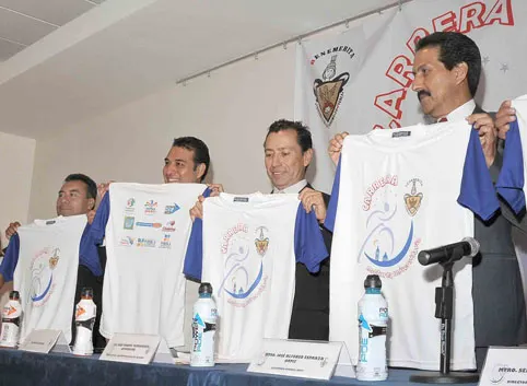 Presenta BUAP la Carrera Nocturna Universitaria 2012