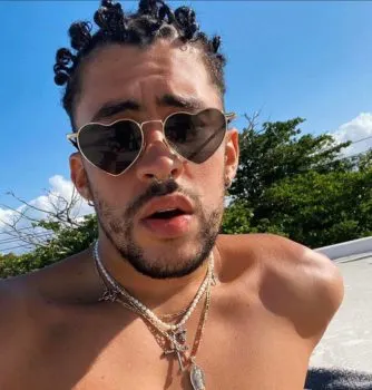 Arrasa Bad Bunny en los premios Billboard