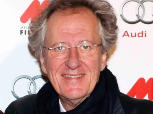 Corte en Australia falla a favor de Geoffrey Rush en caso de difamación