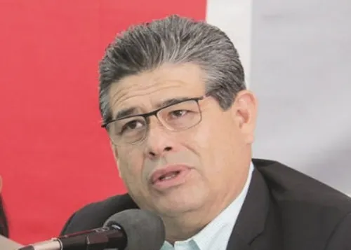 Casique Zárate rehúye a respaldar iniciativa del PRI para no criminalizar el aborto