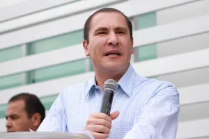 Niega Moreno Valle reunión con su líder nacional, Ricardo Anaya