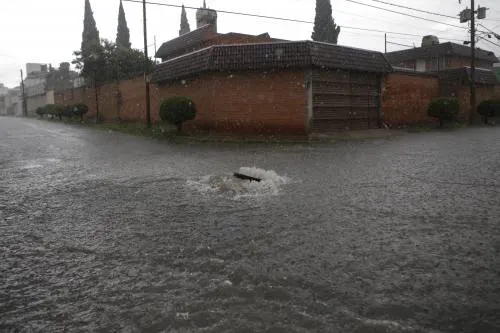 Atiende Gobierno Estatal contingencias por lluvias en el Sur del estado