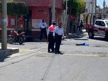 Camión de carga ignora el alto y mata a motociclista en la colonia Francisco Sarabia