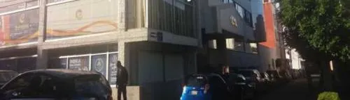 Hombres armados asaltan a tres personas en la UDAL