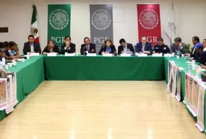 Sin revelar detalles, PGR presume nuevos indicios en caso Iguala