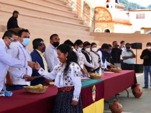 Oaxaca contará con la primera Universidad Comunal