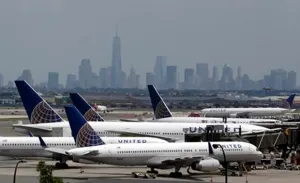 United Continental detiene vuelos a nivel mundial