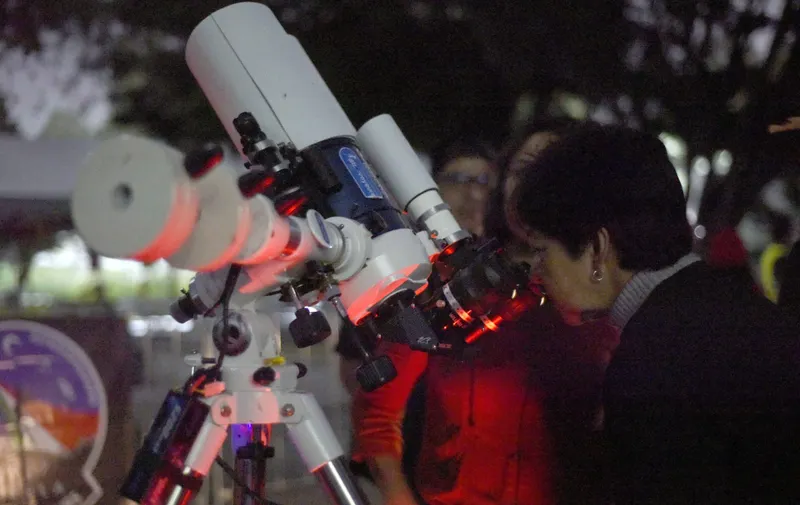 La tradicional Noche de las Estrellas en la BUAP recibió a cerca de 30 mil personas