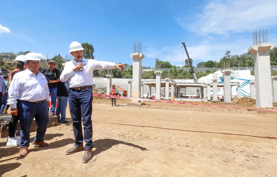 Armenta Universidad Deporte Construccion