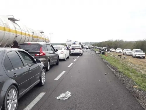 Impactantes imágenes de la carambola en carretera de Tamaulipas