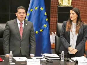 Senado se gastó en viajes $16 millones