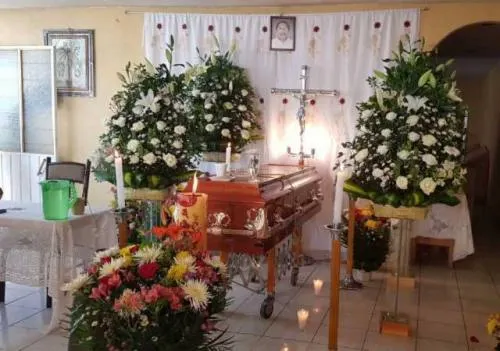 Llegan a Puebla restos del cura atacado en la Catedral Metropolitana