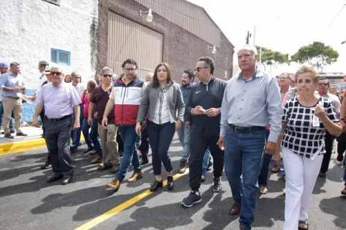 Vecinos de la colonia universidades reclaman a Rivera por falta de obras