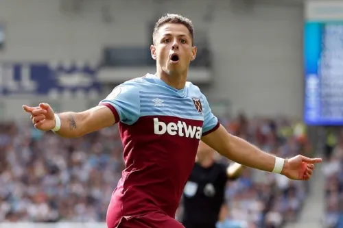 ‘Chicharito’ regresa a España para jugar con el Sevilla