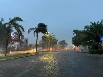 Helene ya es huracán categoría 1 y activa alerta roja en Quintana Roo 