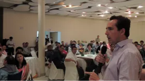 Pablo Fernández se quedará en el PRI hasta enero de 2014