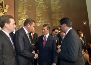 RMV acompaña a EPN en Aniversario de la Carta Magna