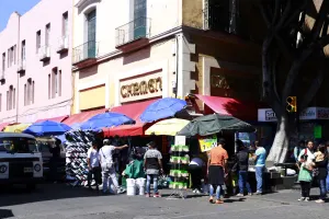 Ambulantes se comprometen a retirarse durante El Buen Fin