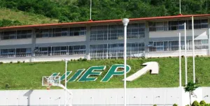 Denuncian a rector UIEPA por amenazar alumnos y maestros
