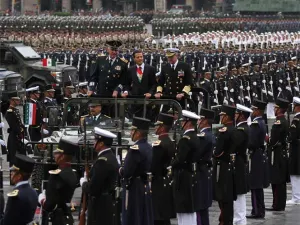 Concluye desfile conmemorativo de Independencia