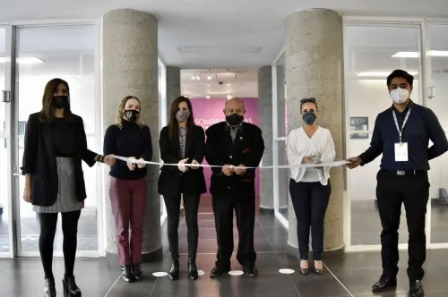 Inaugura Secretaría de Cultura exposiciones fotográficas de mujeres y migrantes