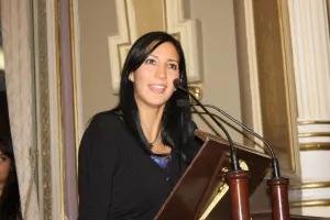 Cachan a diputada por el PAN operando con taxistas y civiles
