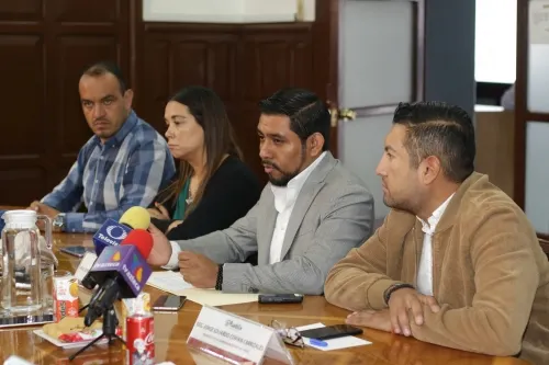 Piden investigar actos de corrupción a Claudia Rivera
