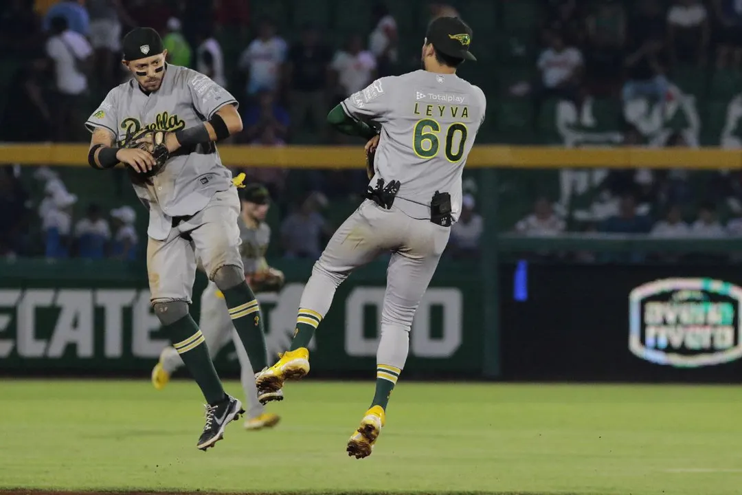 Pericos de Puebla vs Leones de Yucatán