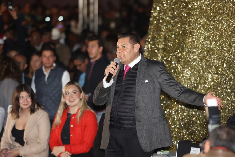 Alejandro Armenta anuncia cena navideña gratuita para los poblanos