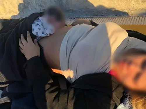 Migrante hondureña da a luz en puente fronterizo México-EU