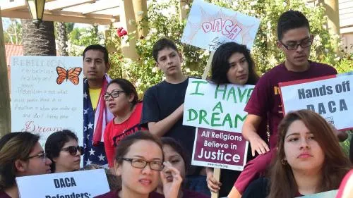 Ayuntamiento, SEP y Coparmex darán trabajo y estudios a jóvenes deportados