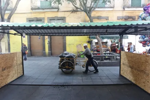 Ambulantes desprecian Villas Navideñas; no se colocarán por alto costo e inseguras