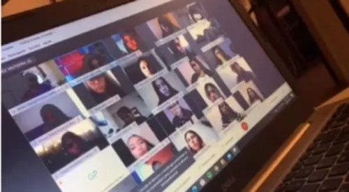 Maestra insulta a alumnos durante clase virtual ¿Por tener mala conexión?