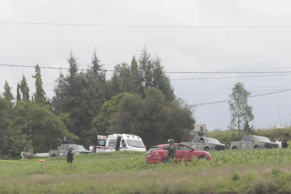 Estalla vehículo con explosivos en Coronango; una policía resulta herida