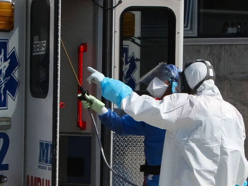 Suma México 230 mil 48 muertos a causa de covid-19